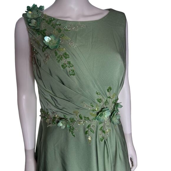 Mac Duggal Green Floral Applique Sleeveless A Line Gown 20365 Women’s Sz 12 - Picture 4 of 9